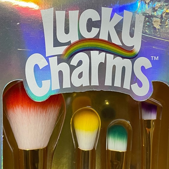 Lucky Charms Beauty Bundle - Picture 6 of 14